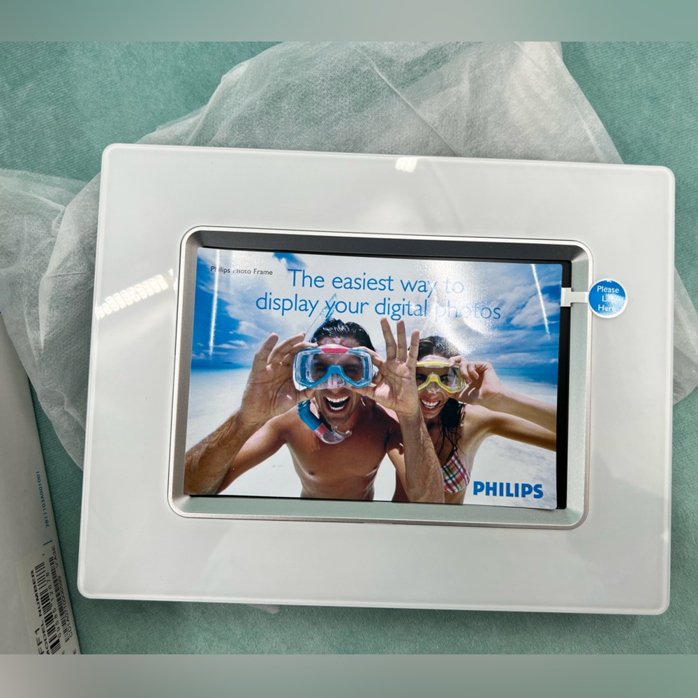 Philips Photo Frame - Picture 3 of 10